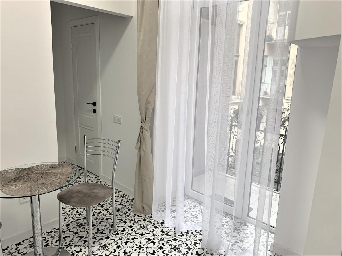 Glorious Apartment Near The Old City Leópolis Exterior foto
