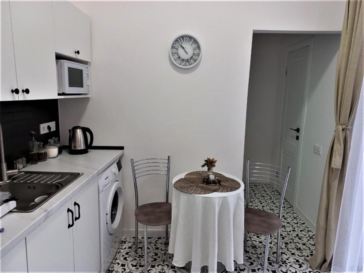 Glorious Apartment Near The Old City Leópolis Exterior foto