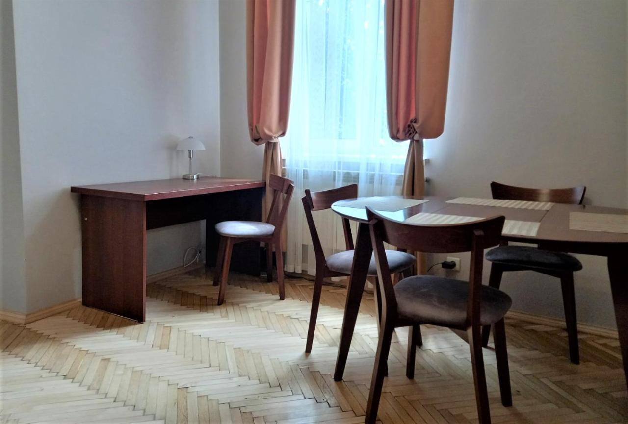 Glorious Apartment Near The Old City Leópolis Exterior foto